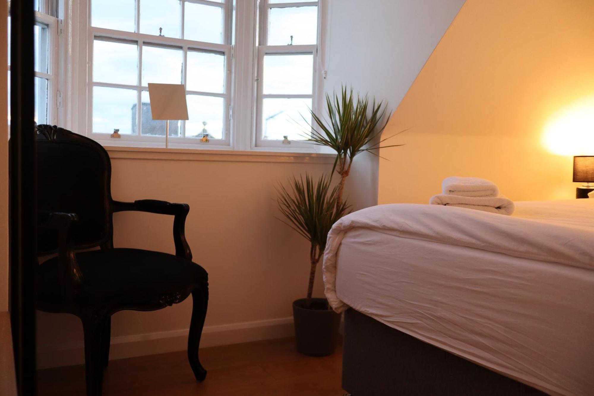 Historic, City Centre Apartment Aberdeen Habitación foto